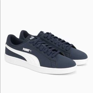 Puma Men’s Smash V2 size 13